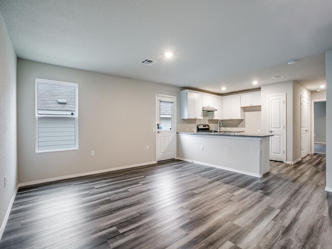 Building Photo - San Antonio, TX - House - $1,645.00 Availa...