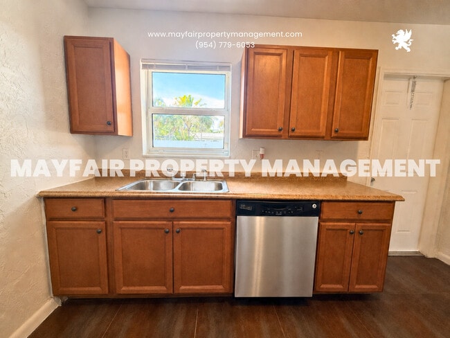 Photo - 1642 NW 13th Ct (Fort Lauderdale, FL) House