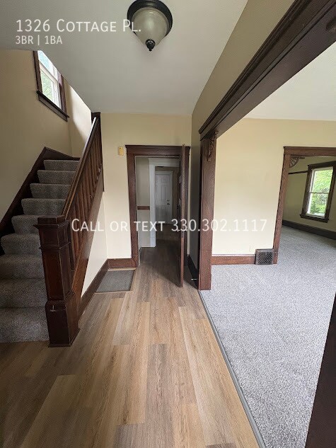 Building Photo - 1326 Cottage Pl NW