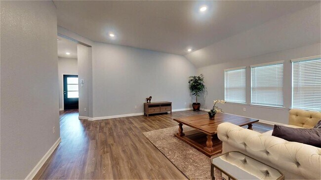 Building Photo - 6202 Glenwick Park Rd