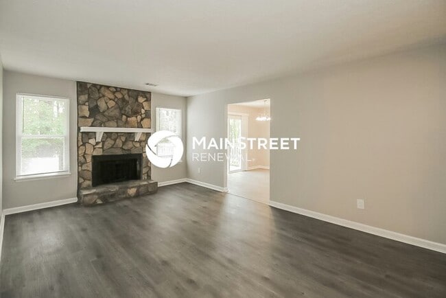 Building Photo - 3 Bedroom Pet-Friendly Home in Atlanta, GA with Main Street Renewal