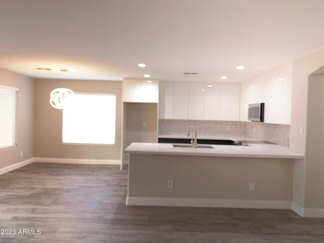 Building Photo - 236 N 152nd Dr