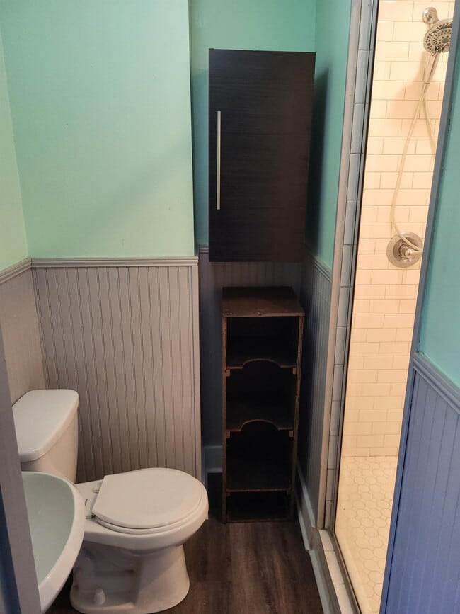 Building Photo - 5226 Ashcroft Ave