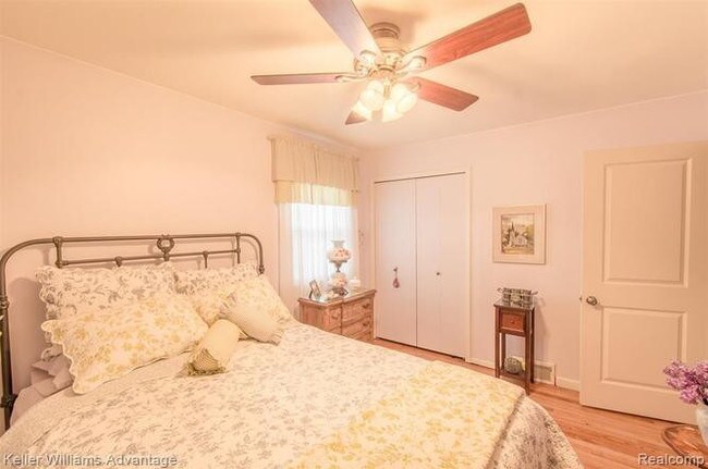 Foto del edificio - 4427 Woodland Ave