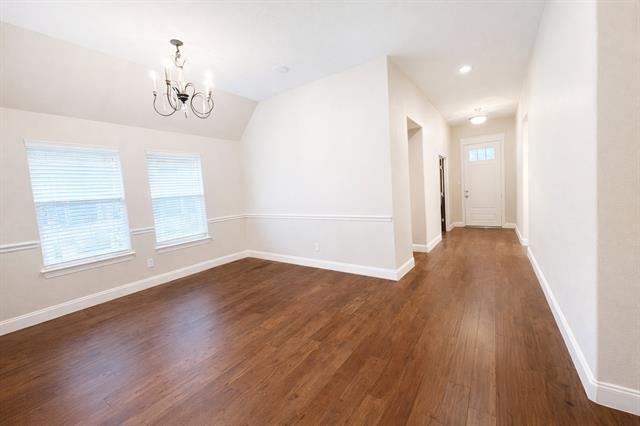 Building Photo - 3884 Banner Dr