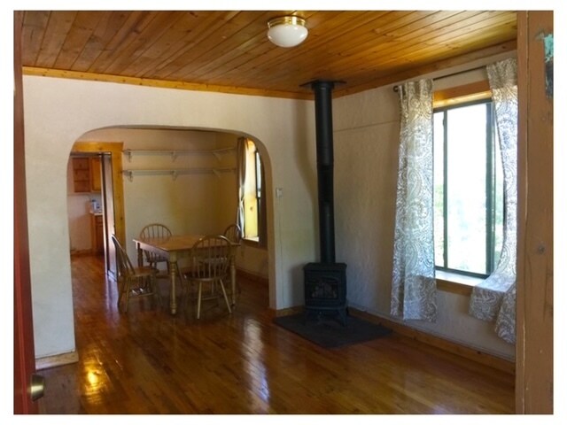 Building Photo - 416 S Leroux St