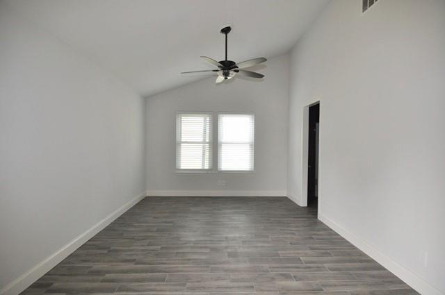 Foto del edificio - 708 W Midway Dr