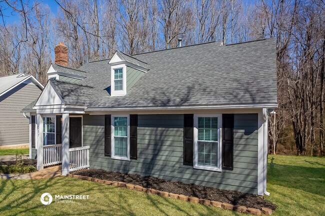 Building Photo - 207 Stratford Dr