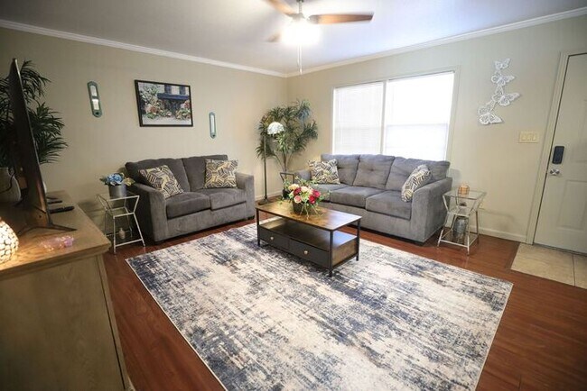 Foto del edificio - 4303 Aggie Rd