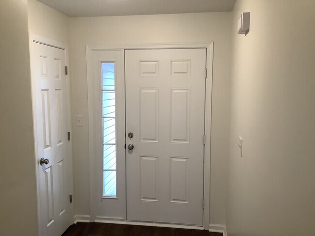 Building Photo - 5668 Appaloosa Circle