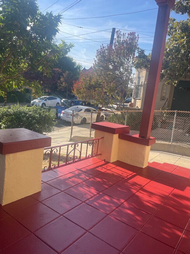 Shaded front porch overlooking lawn - 782 E Kensington Rd