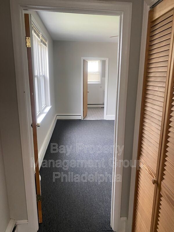 Foto del edificio - 5817 Keystone St