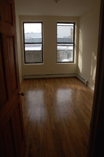 Building Photo - 2br-850sq ft-Clinton Hill