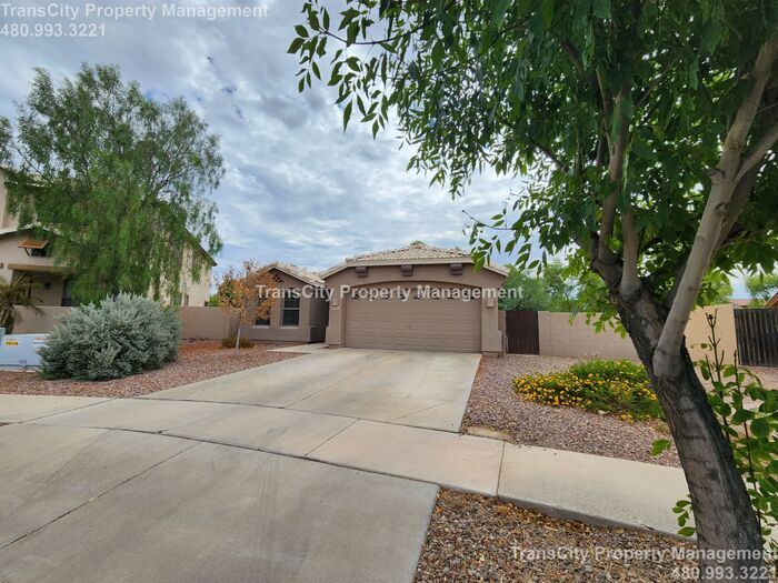 Primary Photo - Gilbert Home for Rent 4 Bedrooms - 2 Bathr...