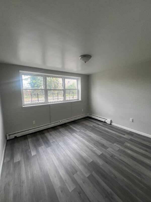 Foto principal - 76 Grafton Ave
