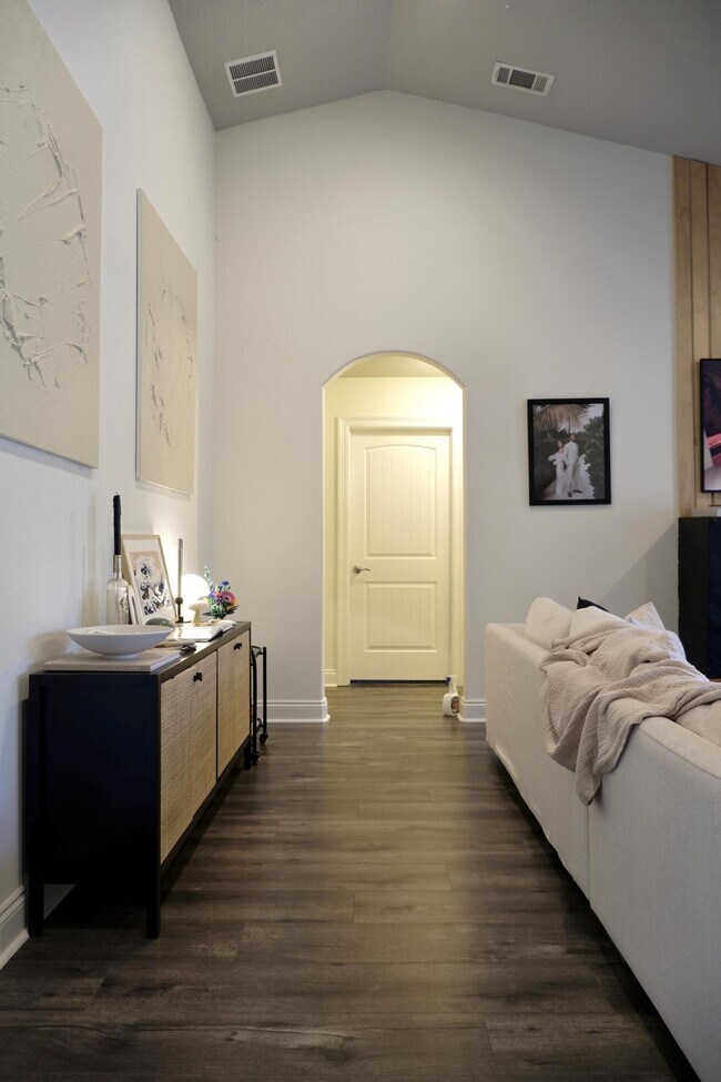 Foto del edificio - 6841 Nelson St