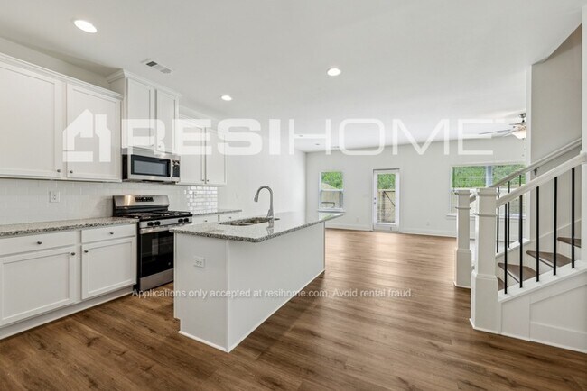 Foto del edificio - 1513 Barrow Xing Blvd