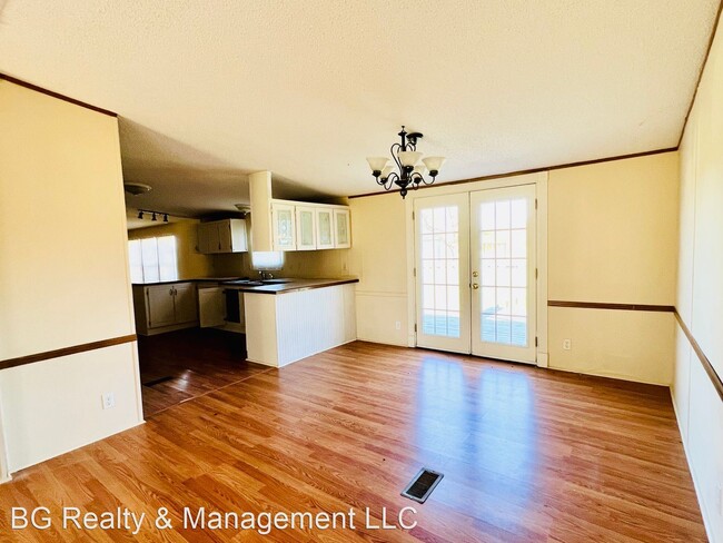 Building Photo - 4 br, 2 bath House - 1200 Post Road