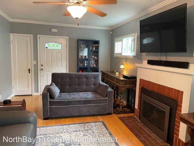 Building Photo - 2 br, 1 bath House - 1029 Vallejo Street