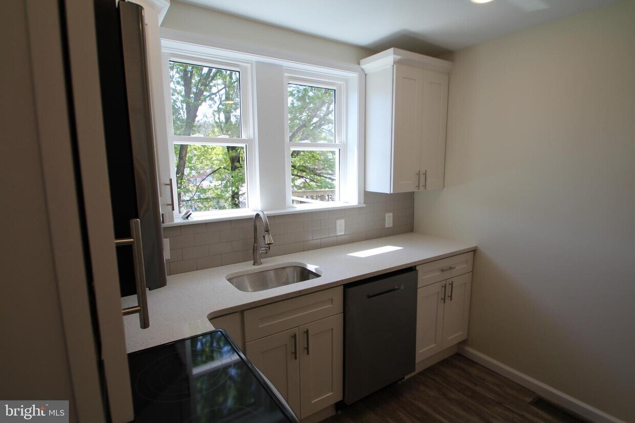 Foto principal - 311 Spring Mill Ave