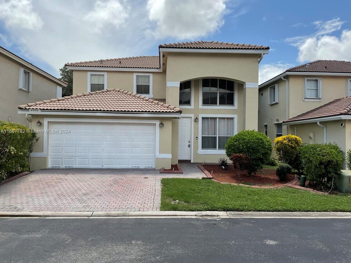 Primary Photo - 7710 NW 23rd St
