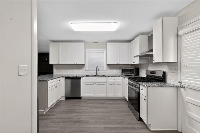 Foto del edificio - 147 Hermer Cir NW