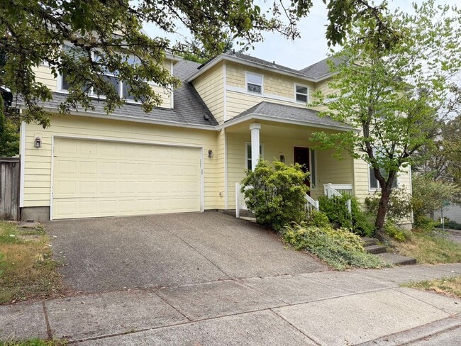 Building Photo - 184 SW 105th Terrace