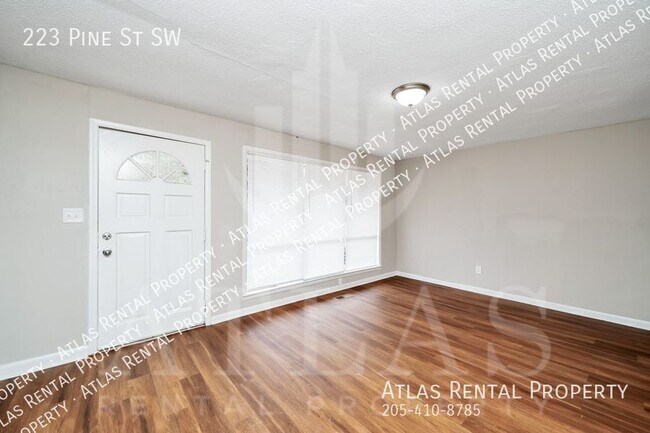 Foto del edificio - 223 Pine St SW
