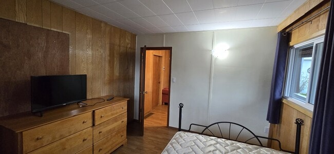 Photo du bâtiment - 502-502 2 St W