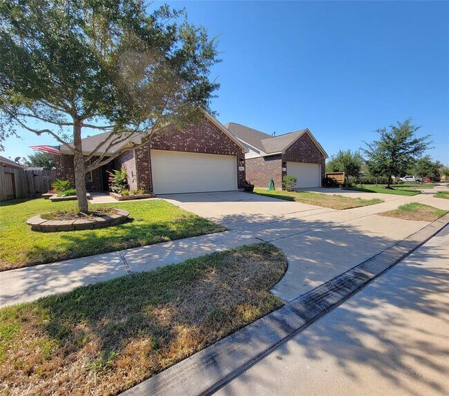 Foto del edificio - 14030 Embry Stone Ln