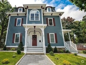 Building Photo - 63 Perrin St