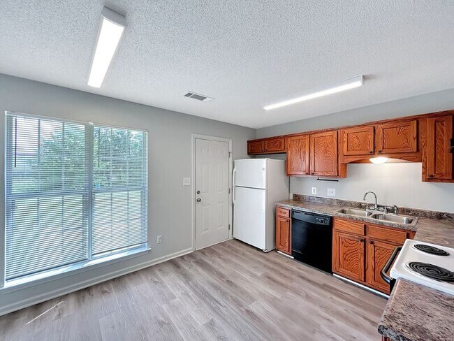 Foto del edificio - 3811 Stateline Rd W