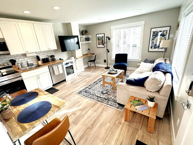 Foto del edificio - 6842 N Mears St