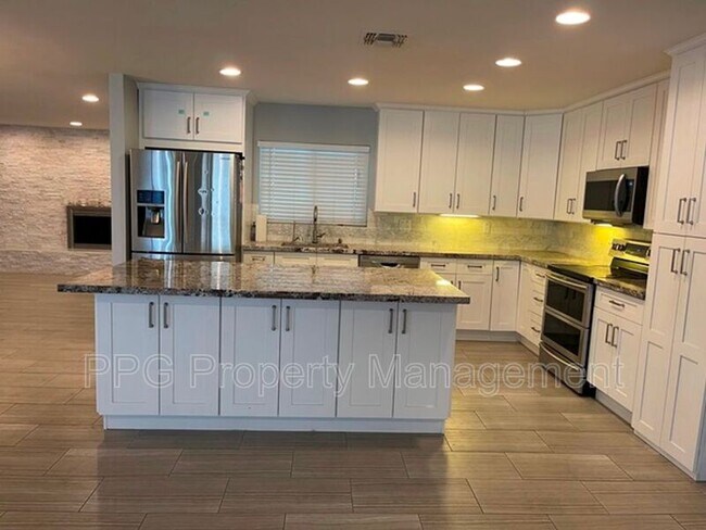 Foto del edificio - 531 W Marlette Ave