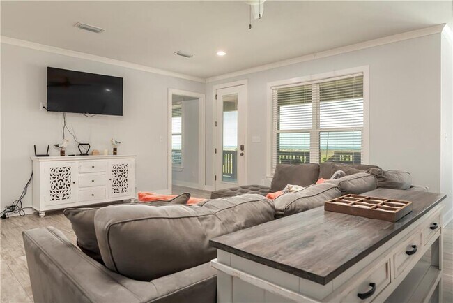 Foto del edificio - 1913 Cadillac Ave