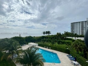 Building Photo - 177 Ocean Ln Dr