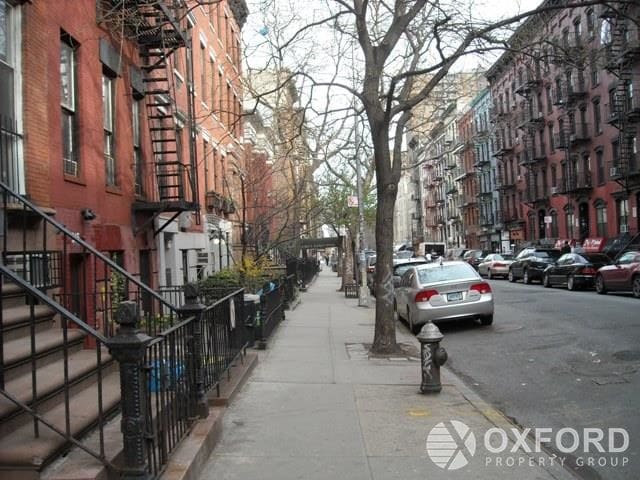 Primary Photo - 312 East 6th Street