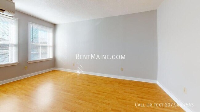 Foto del edificio - 119 Main St