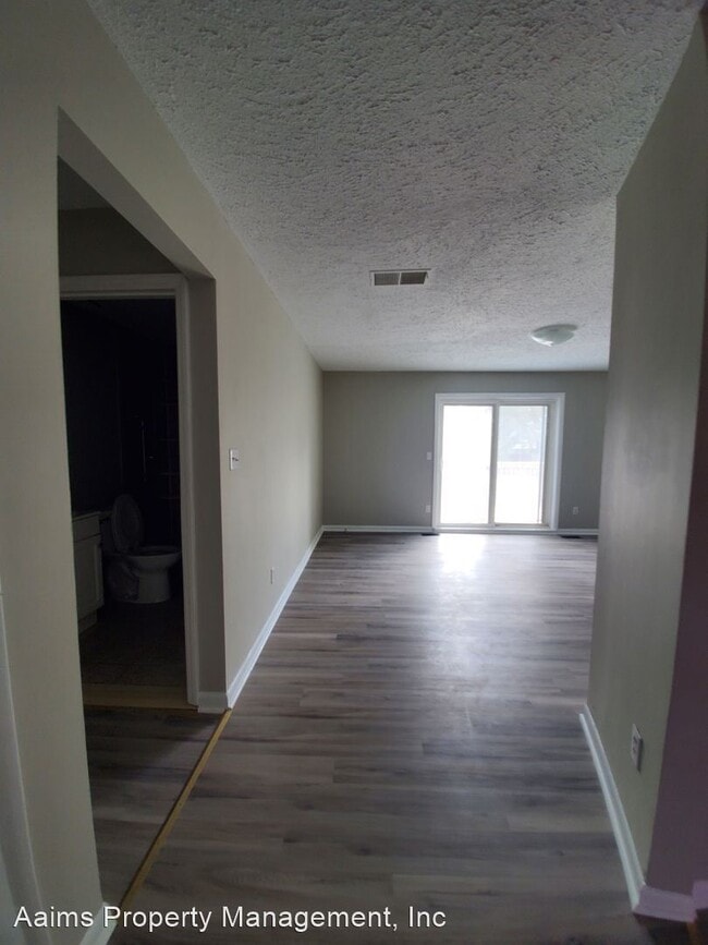 Building Photo - 3 br, 2 bath House - 3860 Oak Haven Road