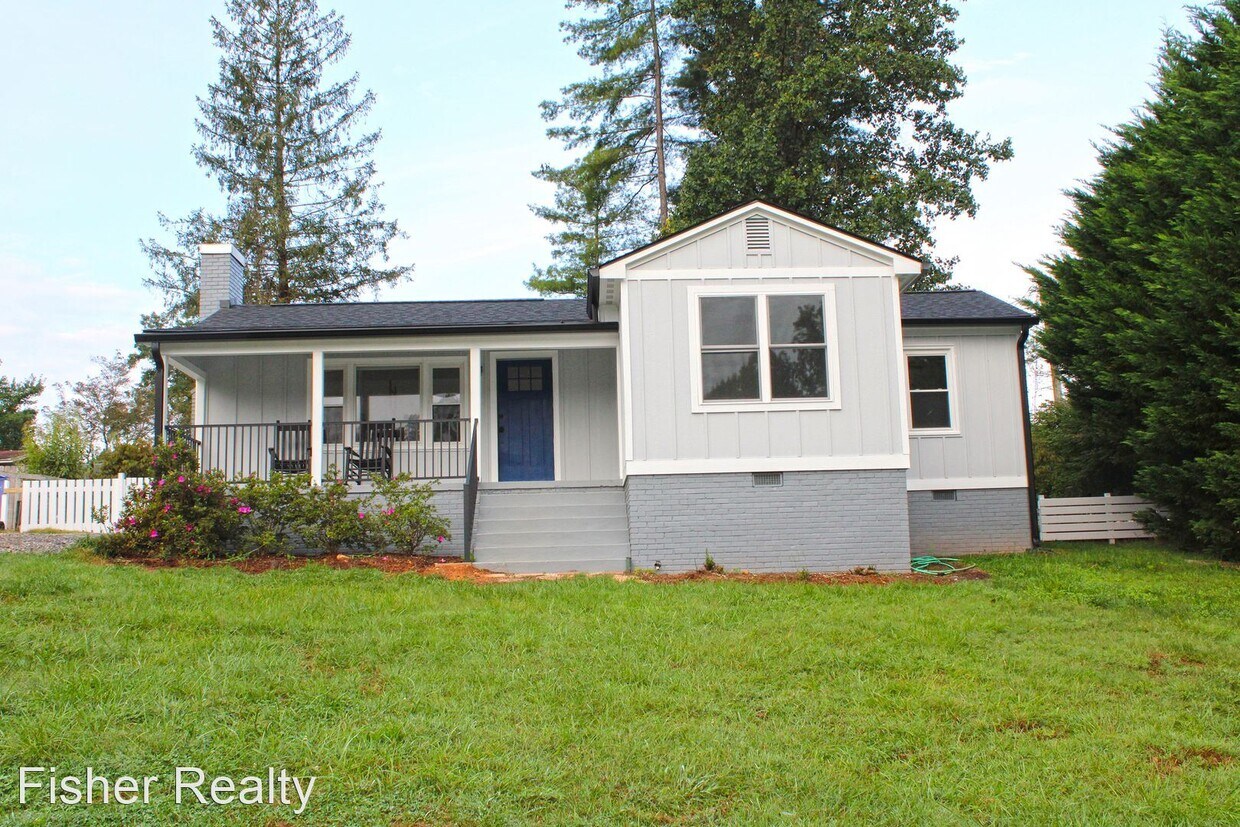 Primary Photo - 2 br, 1 bath House - 222 Ashworth Avenue