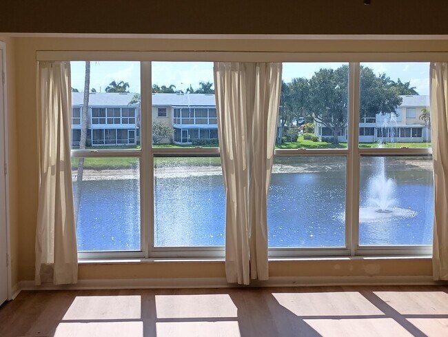 Foto del edificio - 1361 NW 19th Terrace