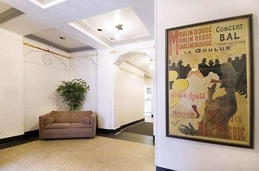 Foto del edificio - 6165 N Winthrop Ave