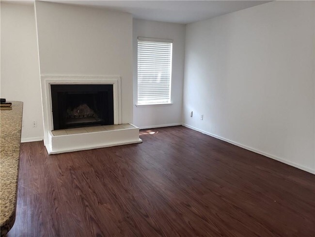 Building Photo - 5107 Skillman St