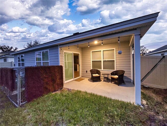 Foto del edificio - 749 NW 244th Dr