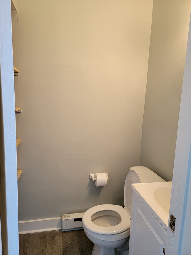Apt A Bathroom - 117 N Pendleton Ave