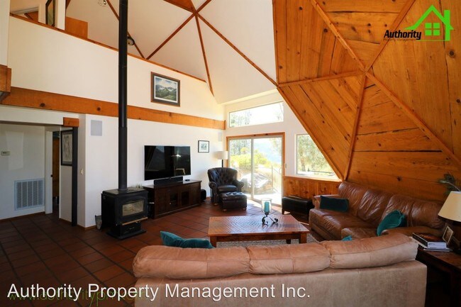Foto del edificio - 4 br, 3 bath House - 19028 Rocky Trail