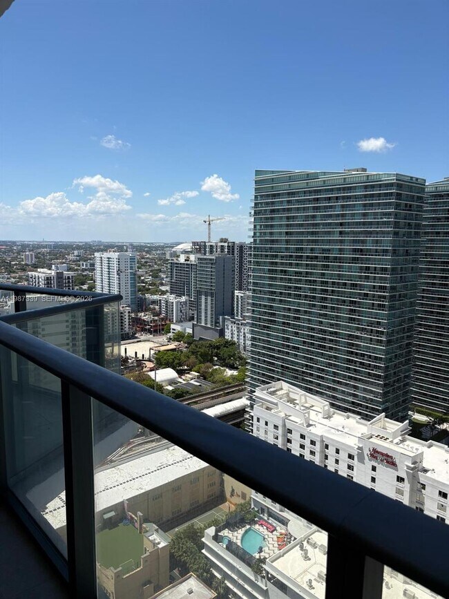 Foto del edificio - 1300 S Miami Ave