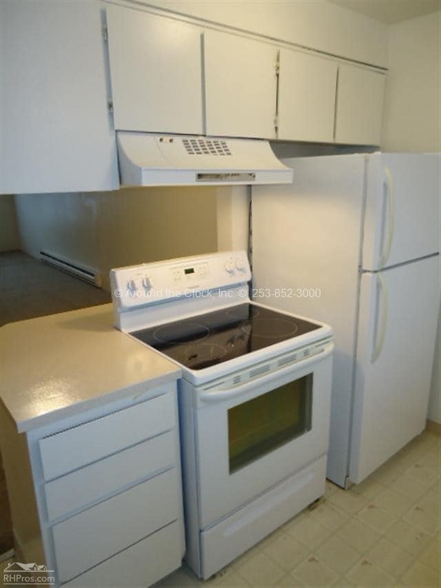 Building Photo - 827 4th Ave N