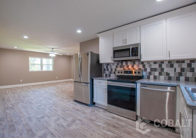 Foto del edificio - 2331 Peachwood Cir NE