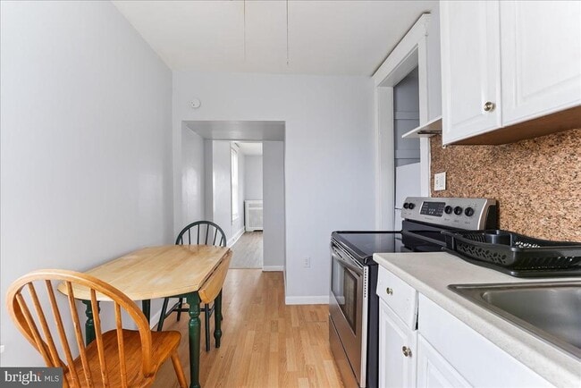 Building Photo - 351 S Springfield Rd